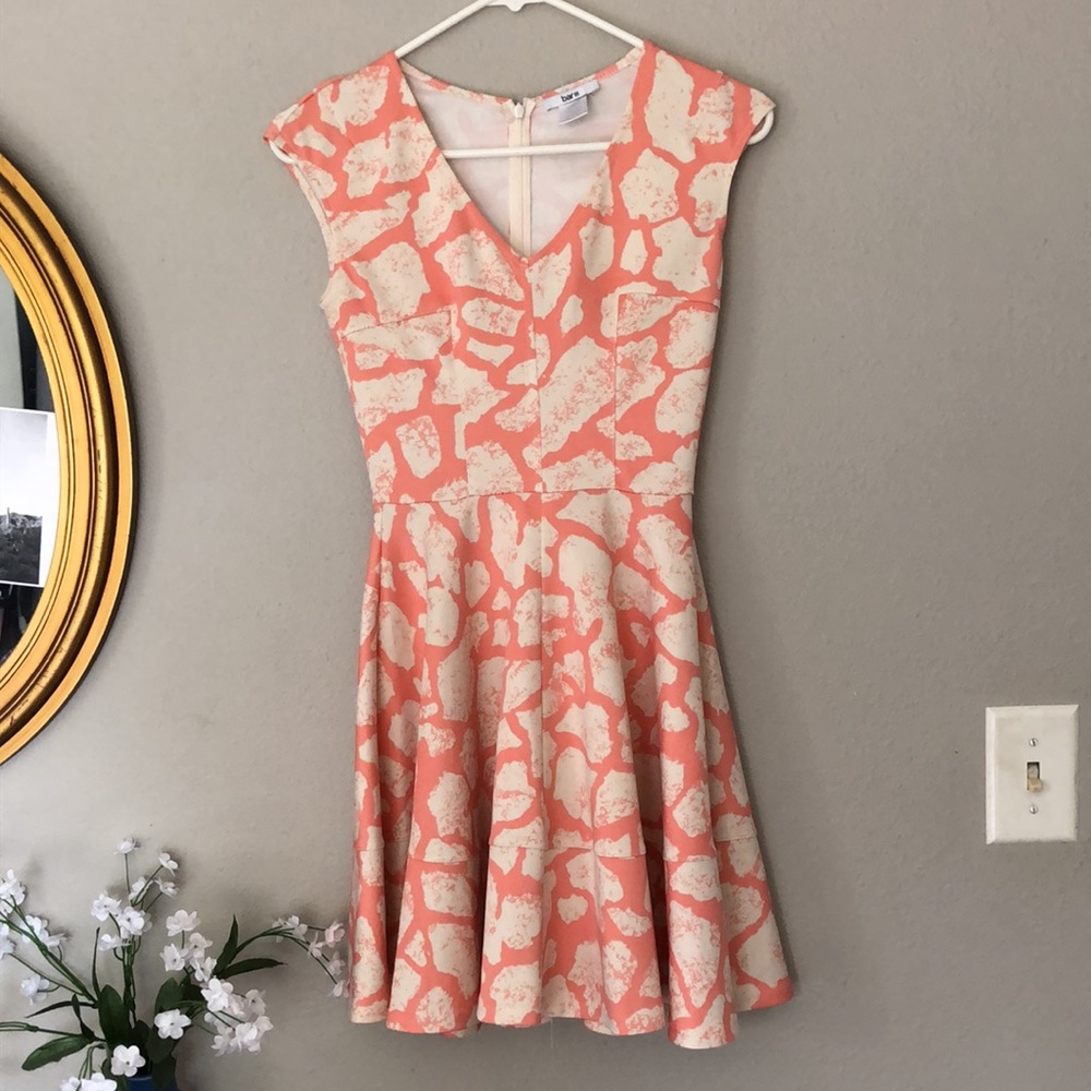 Pink/white floral dress - Picture 6 of 10